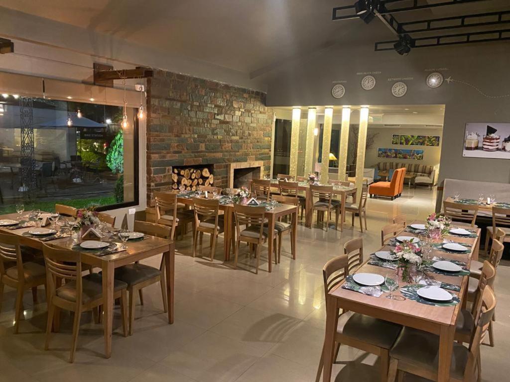 Howard Johnson Hotel Yerba Buena Luaran gambar
