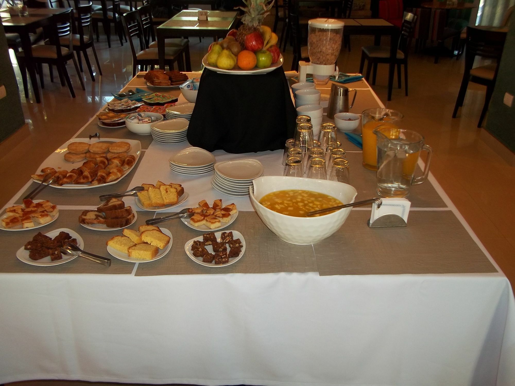 Howard Johnson Hotel Yerba Buena Luaran gambar